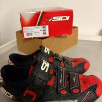 Scarpe da ciclismo tg.41 per pedali con attacchi