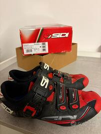 Scarpe da ciclismo tg.41 per pedali con attacchi