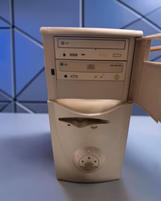 Case computer con lettore cd e masterizzatore LG