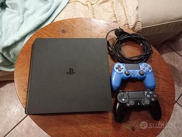 Ps4 slim + 4 giochi