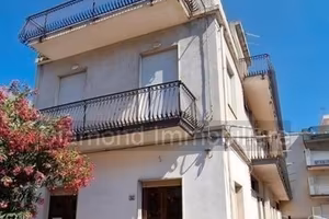 Casa indipendente bifamiliare a mascali