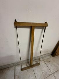Sega a telaio antica da falegname in legno vintage