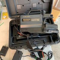 Hitachi VM-1200E Camera E Video VHS Collezione