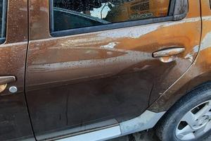 DACIA DUSTER 2012 - PORTA POSTERIORE SINISTRO