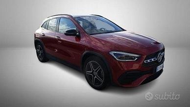 Mercedes-Benz GLA (H247) 200 Automatic 4Matic...