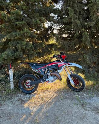 FANTIC XE 125 2023 Motard