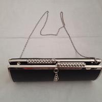 Pochette da cerimonia nera con pietre 