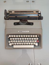 macchina da scrivere Olivetti lettera 35 del 1973