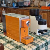 macchina caffè capsule e macinacaffe professionale