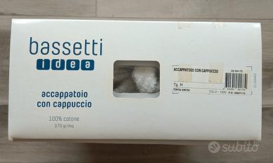 ACCAPPATOIO CON CAPPUCCIO