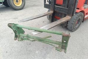 accessori caricatore John Deere per trattore agric