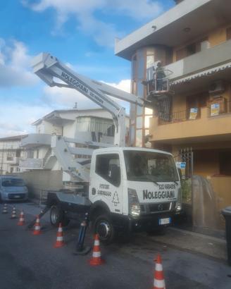 Piattaforma aerea palfinger
