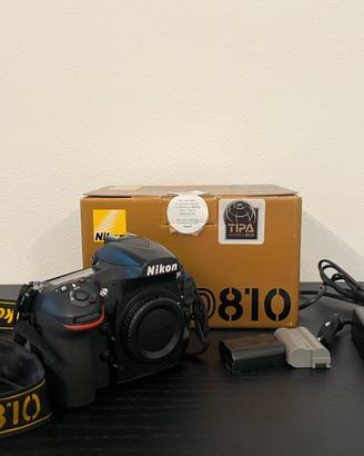 Nikon D810 (abbinabile con Nikon 24-70 f 2.8)