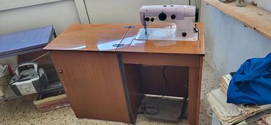 macchina per cucire Salmoiraghi 133