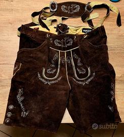 Pantaloni tirolesi