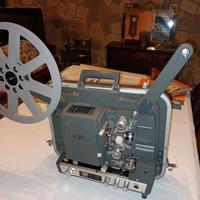 Proiettore 16mm ELMO sonoro F16-1000R