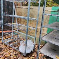 carrelli porta piante a 50€ l'uno