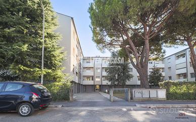 QUADRILOCALE MODERNO E LUMINOSO IN CONTESTO CURATO