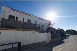 Locale Commerciale - Ispica