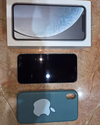 I Phone Xr 64gb