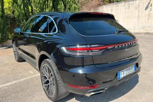 Porsche Macan 2.0 Benzina 2019