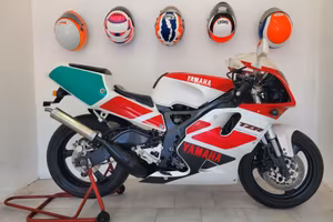 YAMAHA TZR 250 R 3XV