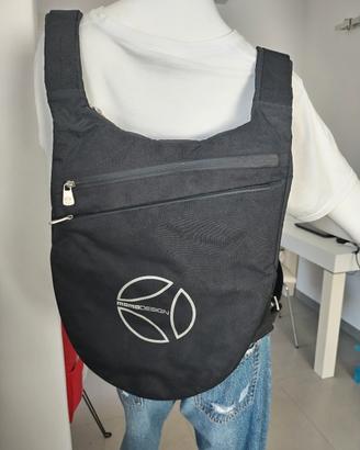 Zaino MomoDesign Nero con Cappuccio Antipioggia In