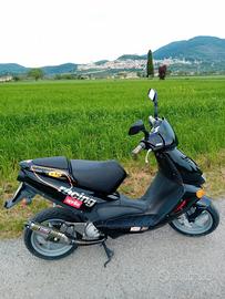 aprilia sr 50