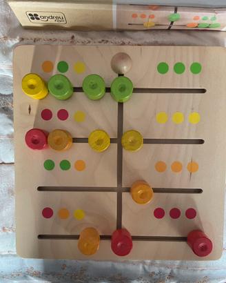 Gioco in legno con scatola bimbi da un anno