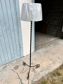 Lampada da terra rustico