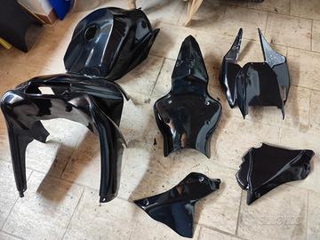 ricambi accessori racing Yamaha r1 2015 >ed r6 07