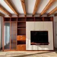 Mobile da soggiorno Besana in ciliegio