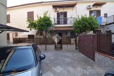 3 LOCALI A SANTA MARIA CAPUA VETERE