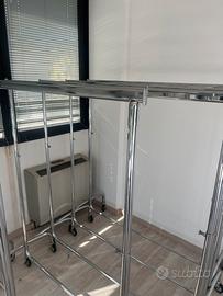 Stender professionali appendiabiti con ruote