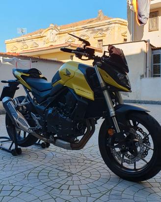 Honda Hornet 750