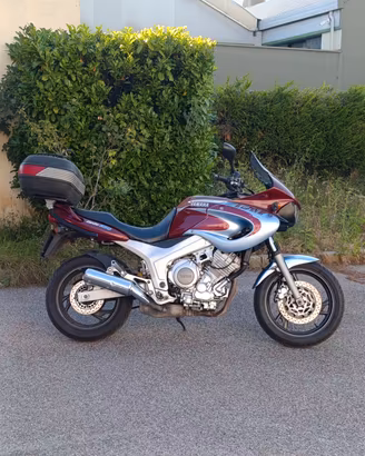 Yamaha TDM 850 — Pronta per viaggiare, totalmente 