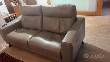 Divano Poltronesofà in pelle meccanismo elettrico 