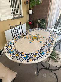 Tavolo in pietra lavica