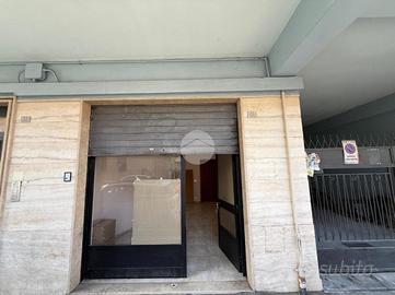 NEGOZIO A CASSINO