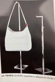 Alzatina porta borse da vetrina