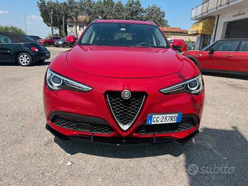 Alfa Romeo Stelvio 2.2 Turbodiesel 190 CV AT8 RWD 