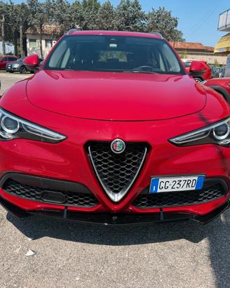 Alfa Romeo Stelvio 2.2 Turbodiesel 190 CV AT8 RWD 