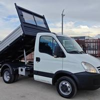 IVECO Daily 35C10 ribaltabile trilaterale