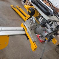 Troncatrice DeWalt più cavalletto 