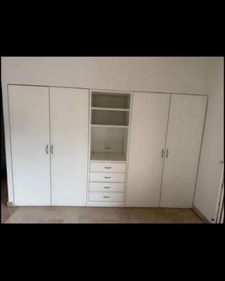 Ante armadio/scheletro a muro e mobile cassettoni