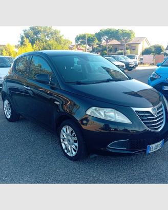 LANCIA Ypsilon 1.2 69 CV 5p. Silver