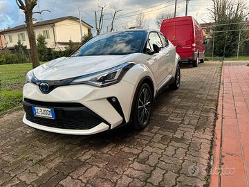 Toyota C-HR 1.8 Hybrid E-CVT Lounge