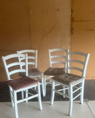 Set tavolo + 4 sedie in legno stile rustico