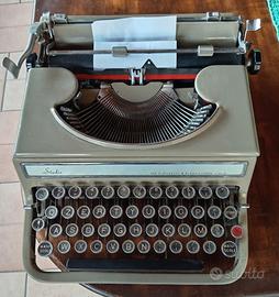 Macchina da scrivere Olivetti Studio 