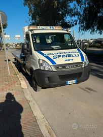 Iveco daily carroattrezzi 35c12